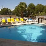 Status Hotel 2*
