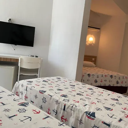 Otel Status 2*