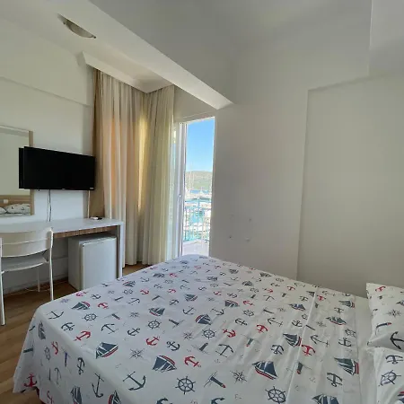 Otel Status 2*