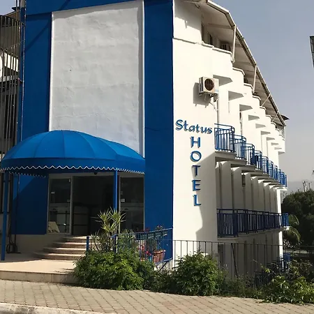 Otel Status 2*